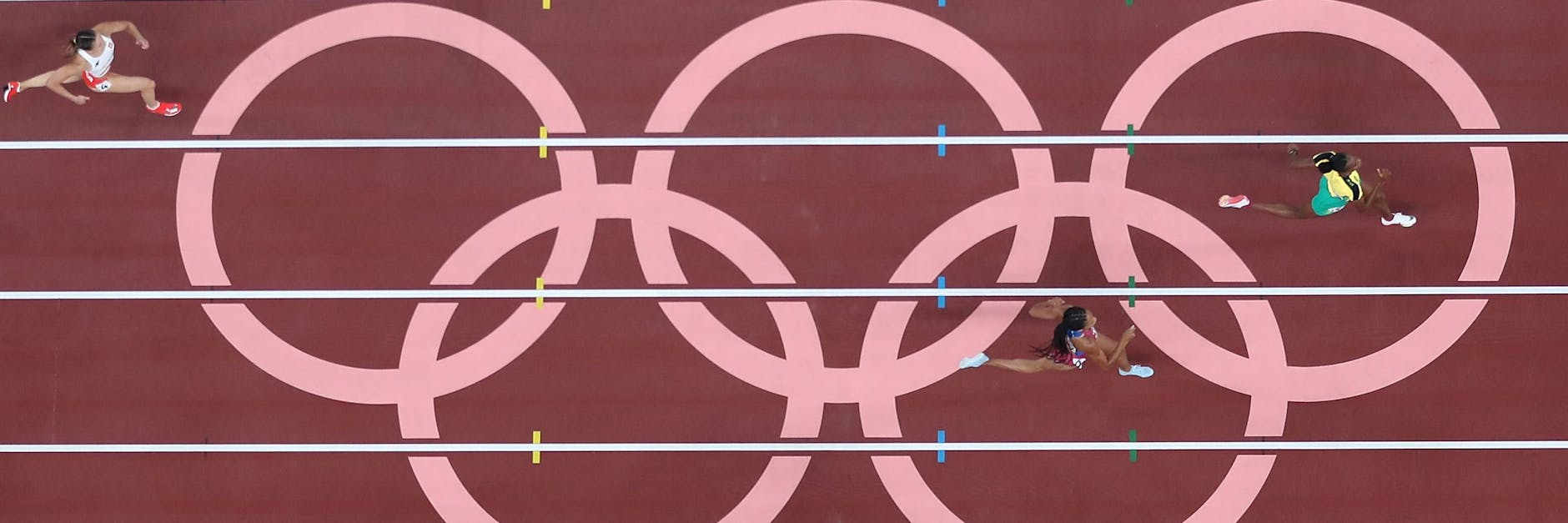 Laufen gehört zu den normalen olympischen Disziplinen - doch es gab in der Geschichte der Spiele auch allerlei schräge Wetbewerbe.