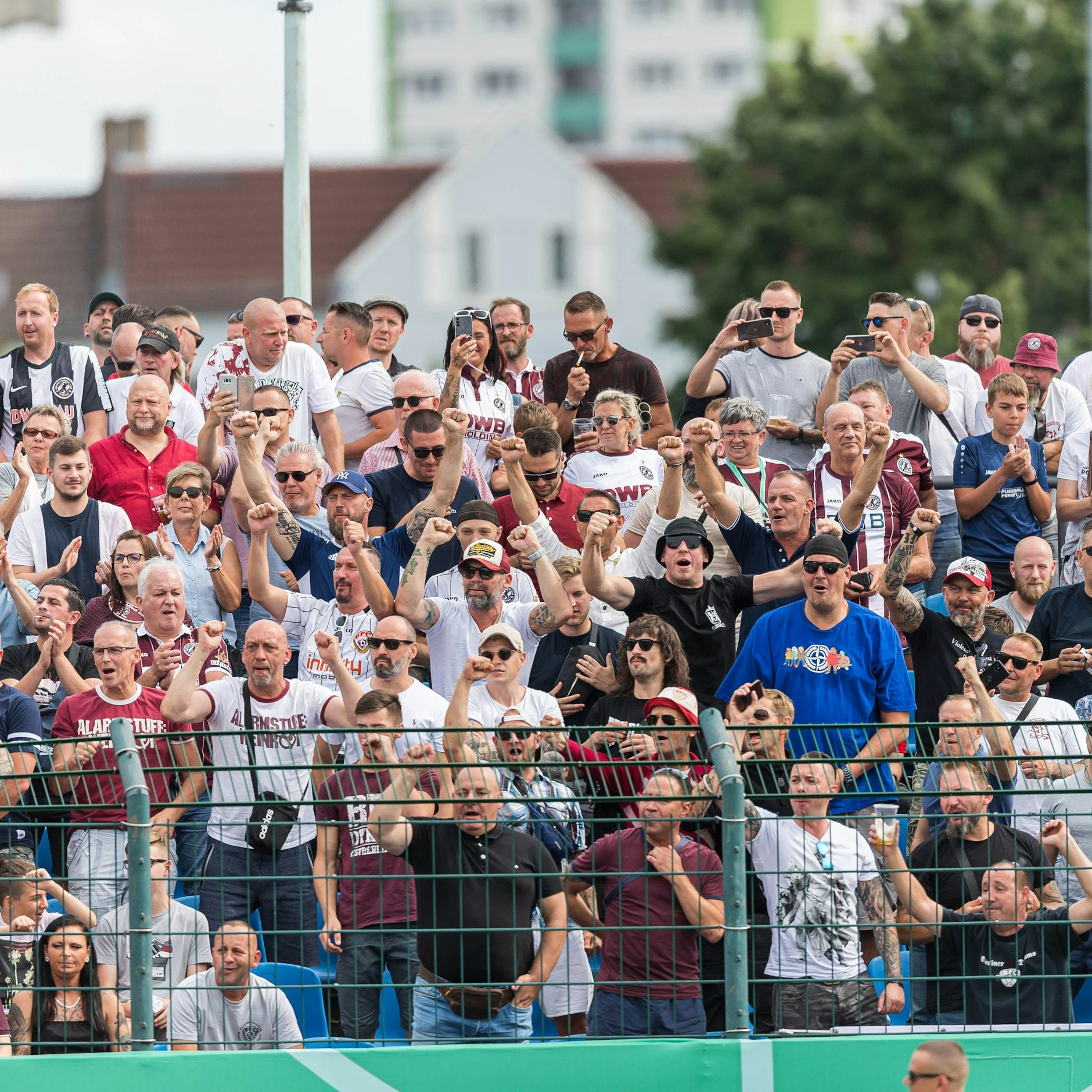 Voll besetzte Ränge im Sportforum. Eine Kulisse, die sich der BFC auch mal in einem Punktspiel wünscht.