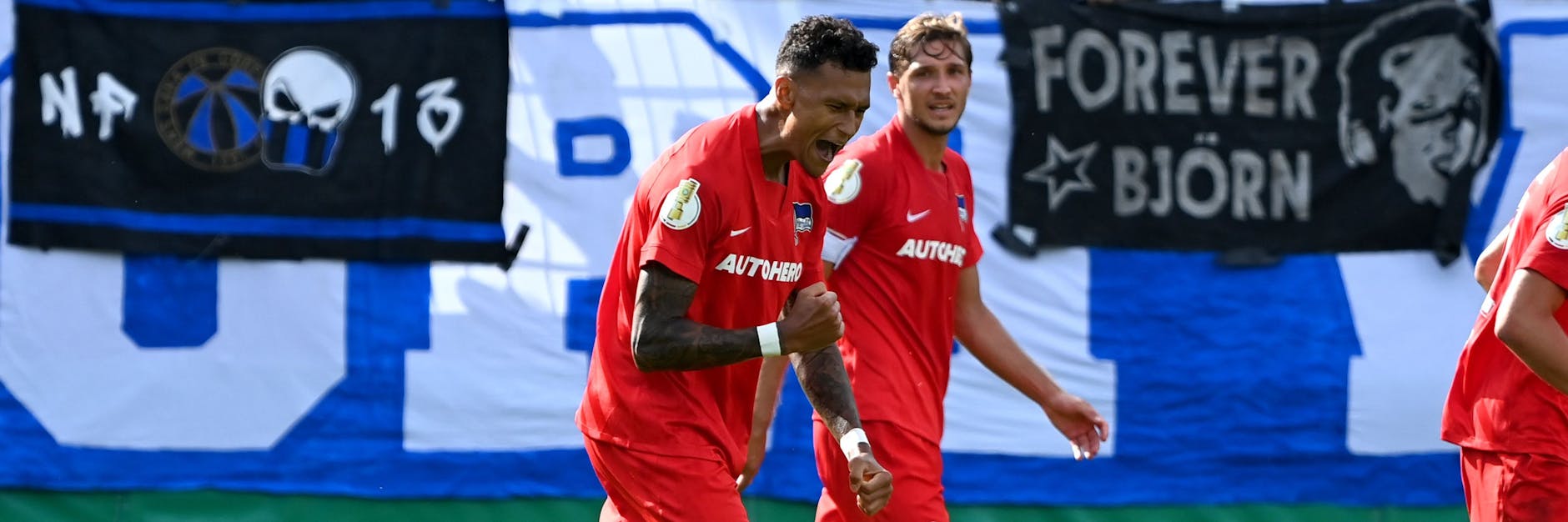 Davie Selke jubelt nach seinem goldenen TReffer in der ersten Pkalrunde in Meppen