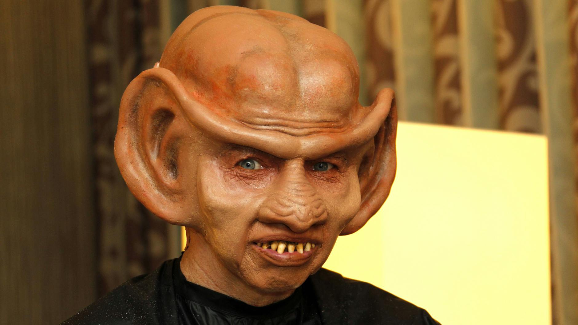 Große Ohren: Ein Ferengi-Darsteller in der Maske bei einer Star-Trek-Convention in Düsseldorf.