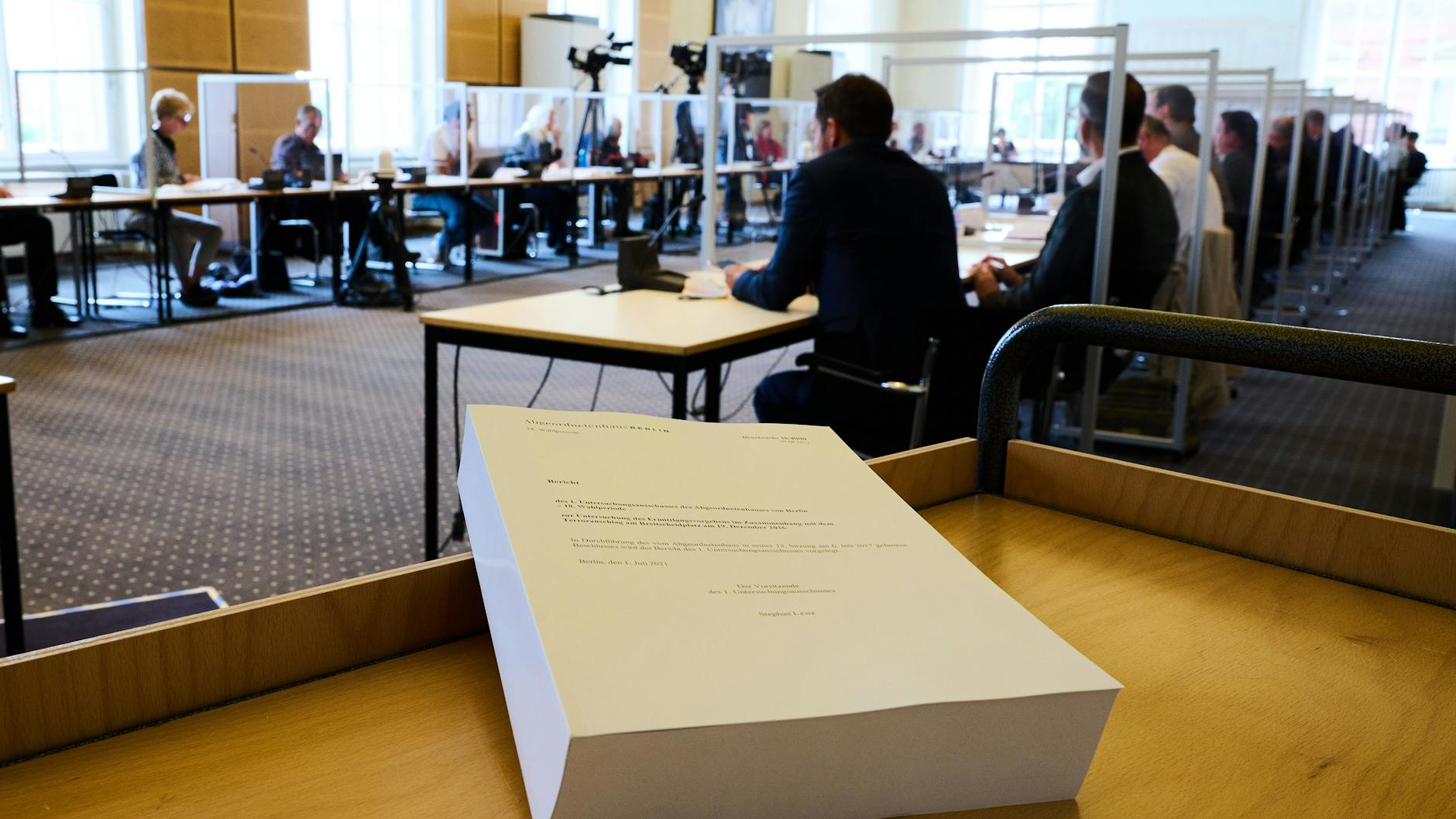 Der Abschlussbericht zum Terroranschlag auf dem Breitscheidplatz ist fertig. Er ist 1233 Seiten dick.