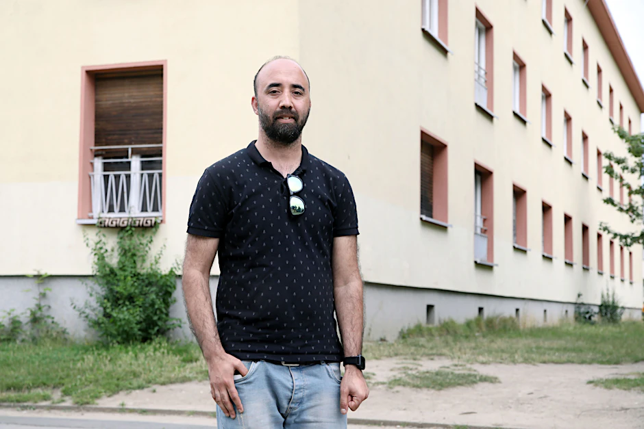 Waheed Omid lebt im Übergangswohnheim Marienfelde, während seine Eltern vor den Taliban fliehen.