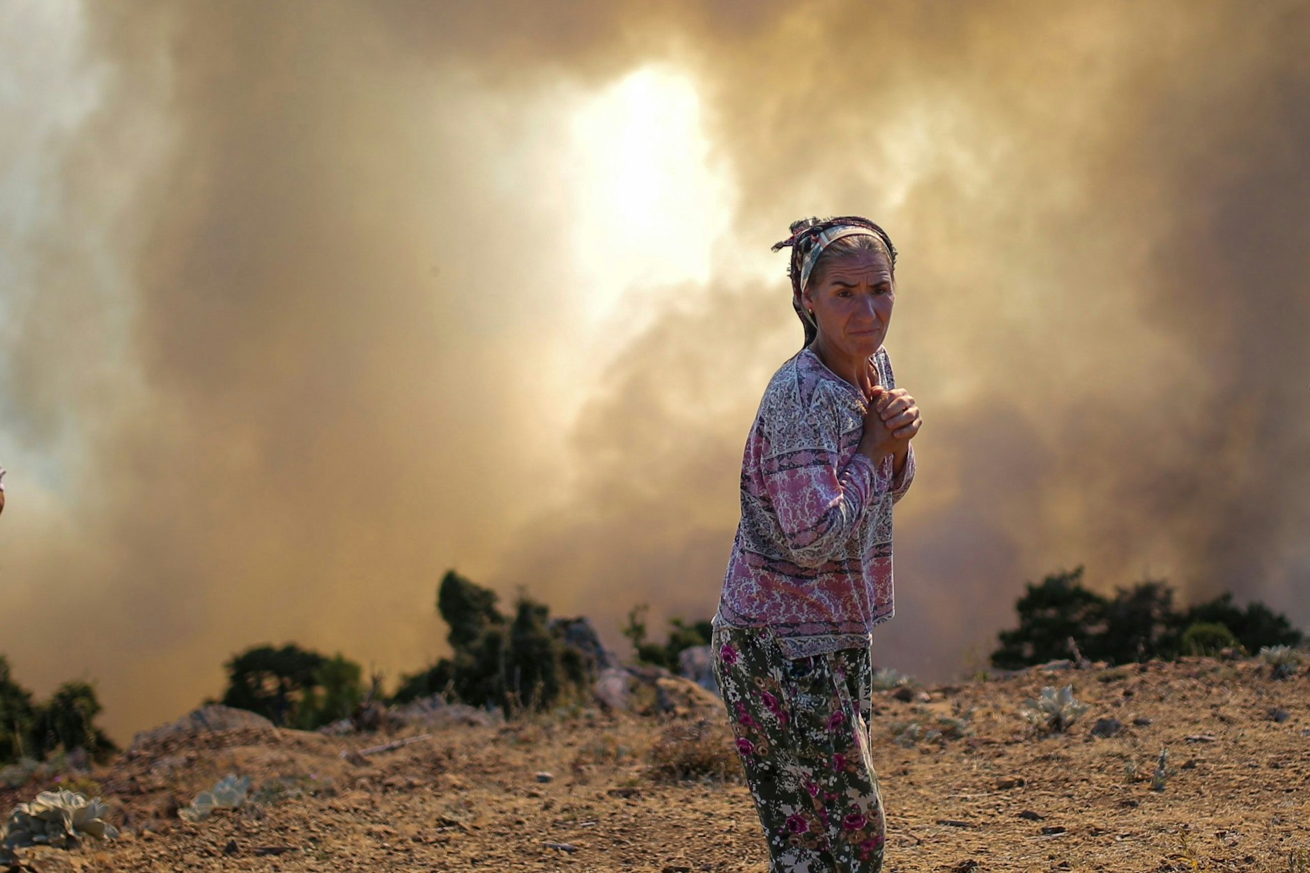 Koycegiz, Türkei: Seit Ende Juli kämpfen Einsatzkräfte gegen die massiven Waldbrände inmitten einer heftigen Hitzewelle. Solche Wetterextreme stehen mit der Erderwärmung in Zusammenhang.