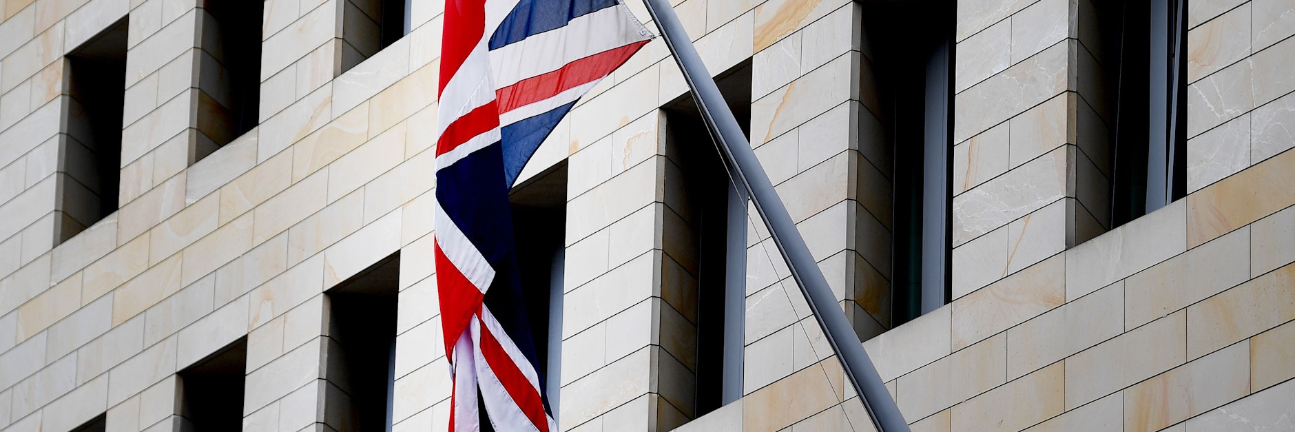 In der britischen Botschaft an der Wilhelmstraße in Mitte wurde ein Spion enttarnt.