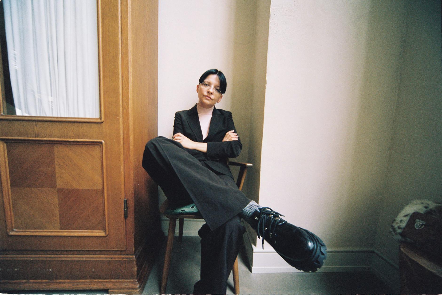 Bereit zum Auseinandersetzen: Künstlerin Henrike Naumann.