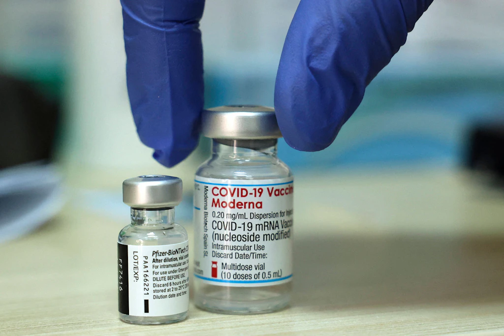 Moderna und Biontech: EMA untersucht mRNA-Impfstoffe auf weitere Nebenwirkungen