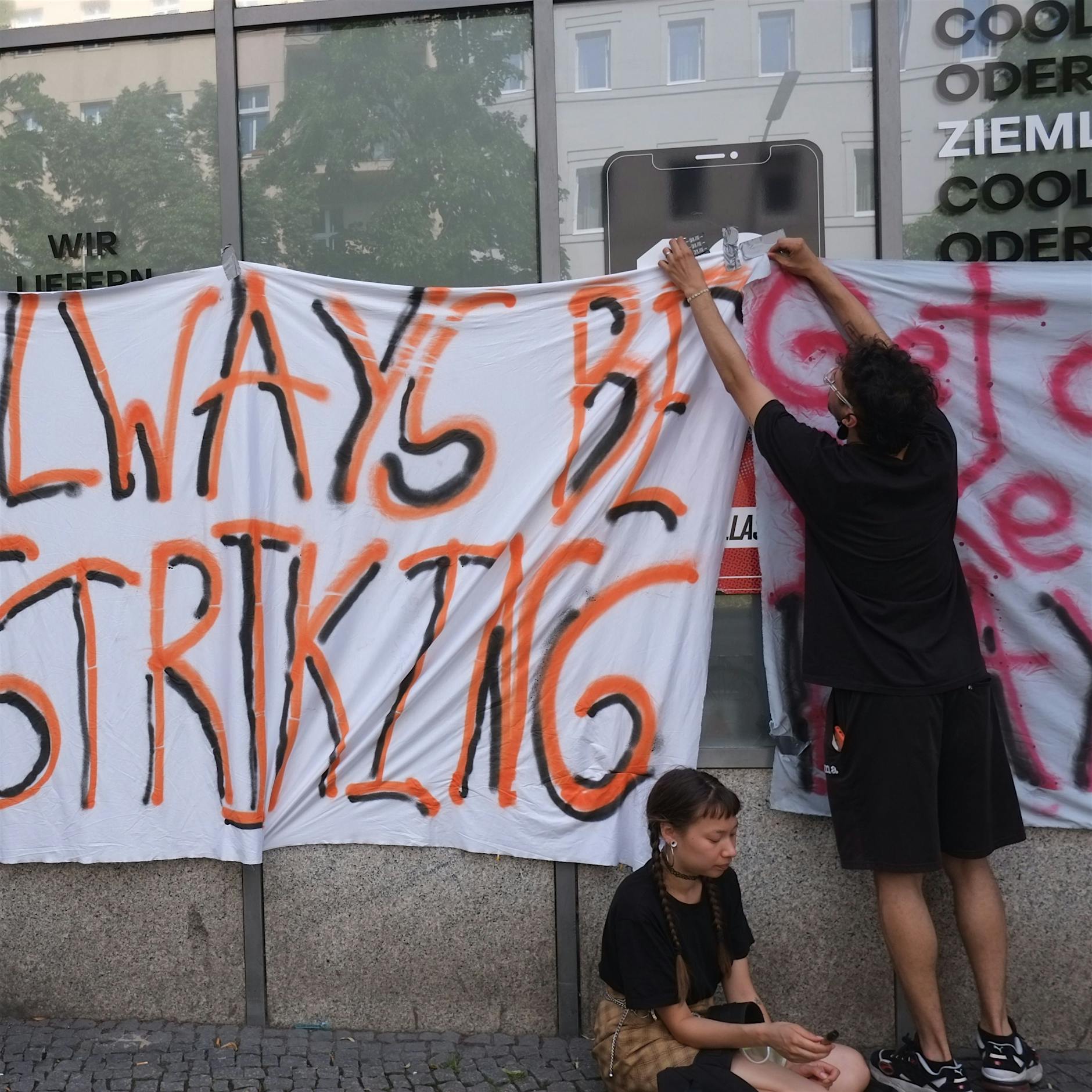 Unruhe im Einhornland: Wie die Gorillas sich aus der Prekarisierung ziehen