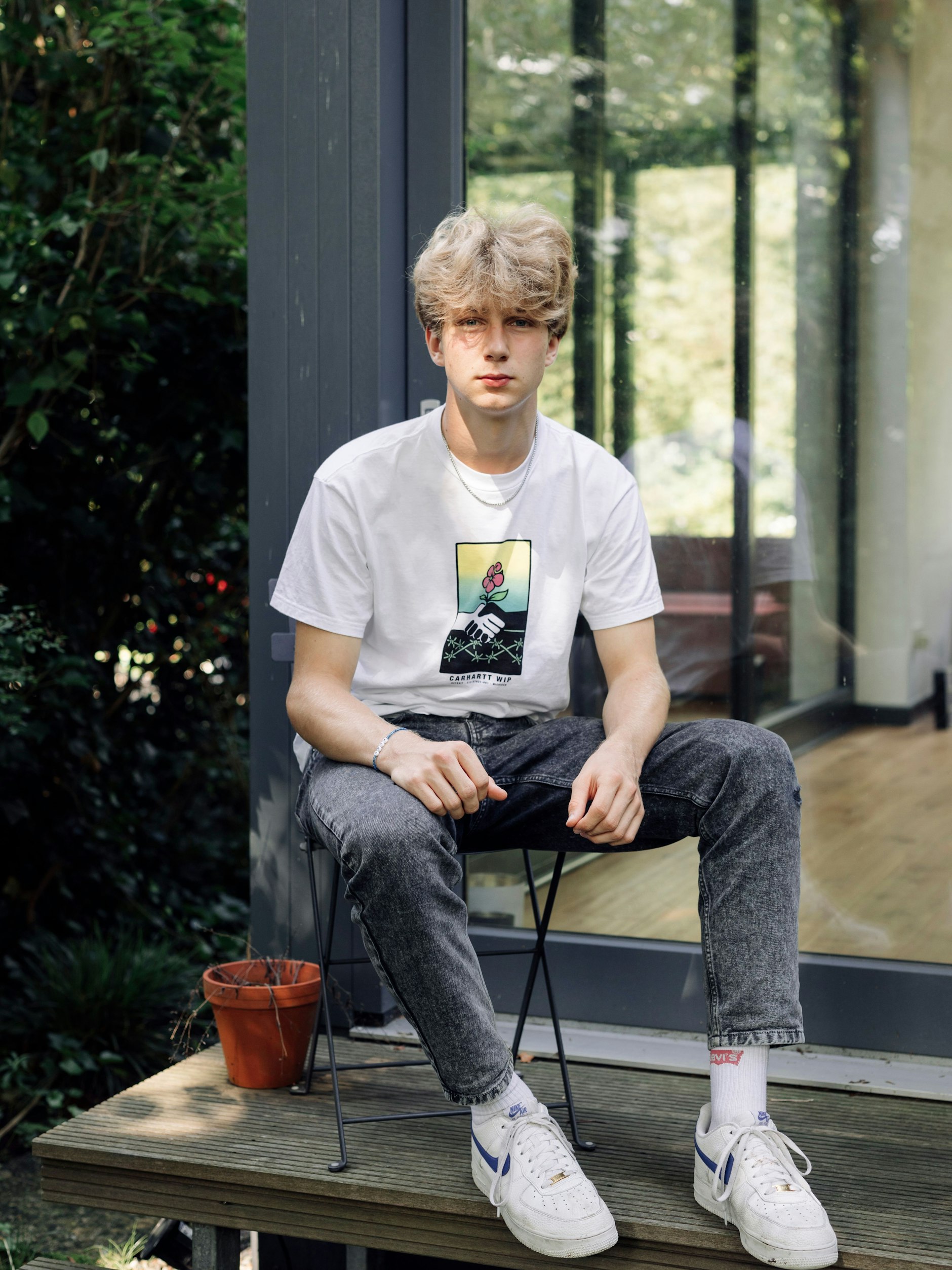 Albert ließ sich vor der Impfung über alle mögliche Nebenwirkungen informieren.