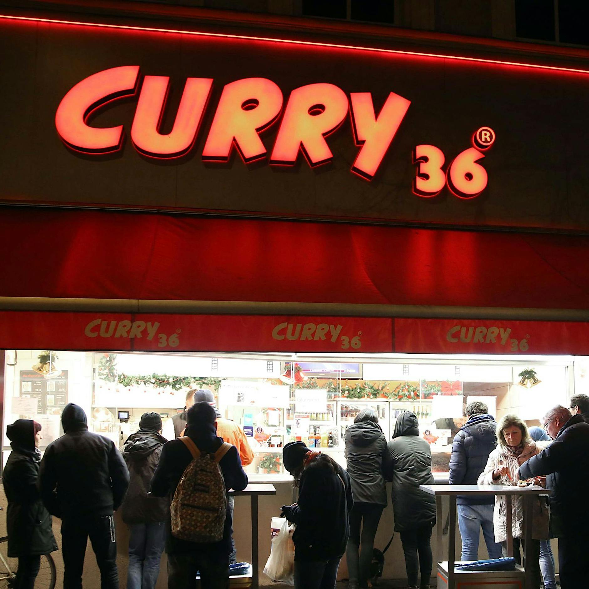 Curry 36: Hält die Wurst, was der Mythos verspricht?