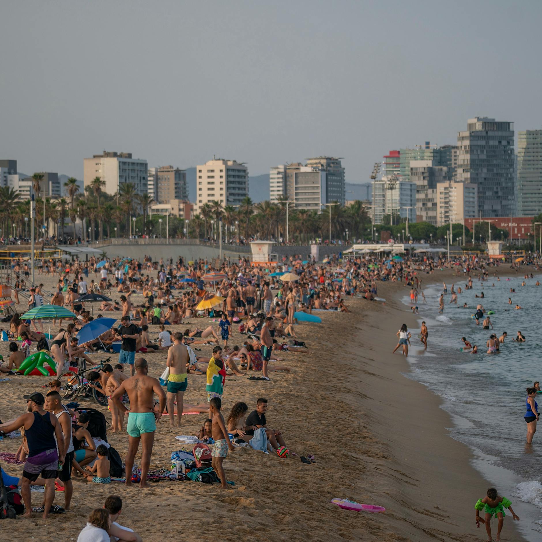 Mörderische Temperaturen bis 60 Grad: Hier droht Hitzschlag! Aber brutaler Wetter-Absturz in Berlin und Brandenburg: Herbst naht!