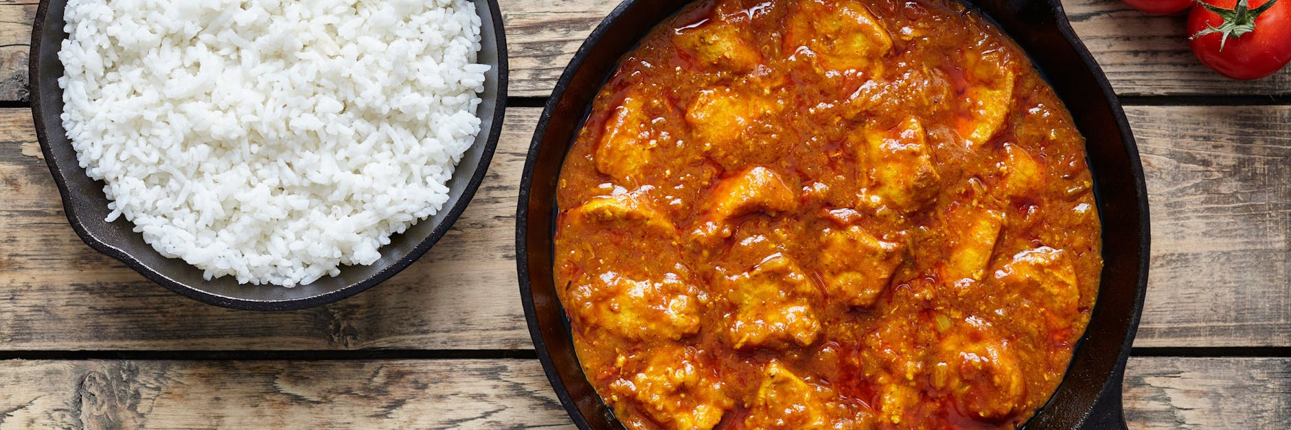 Eine Portion Tikka Masala - hier mit Hühnchen. Doch das Gericht geht auch vegetarisch oder sogar vegan zu kochen.