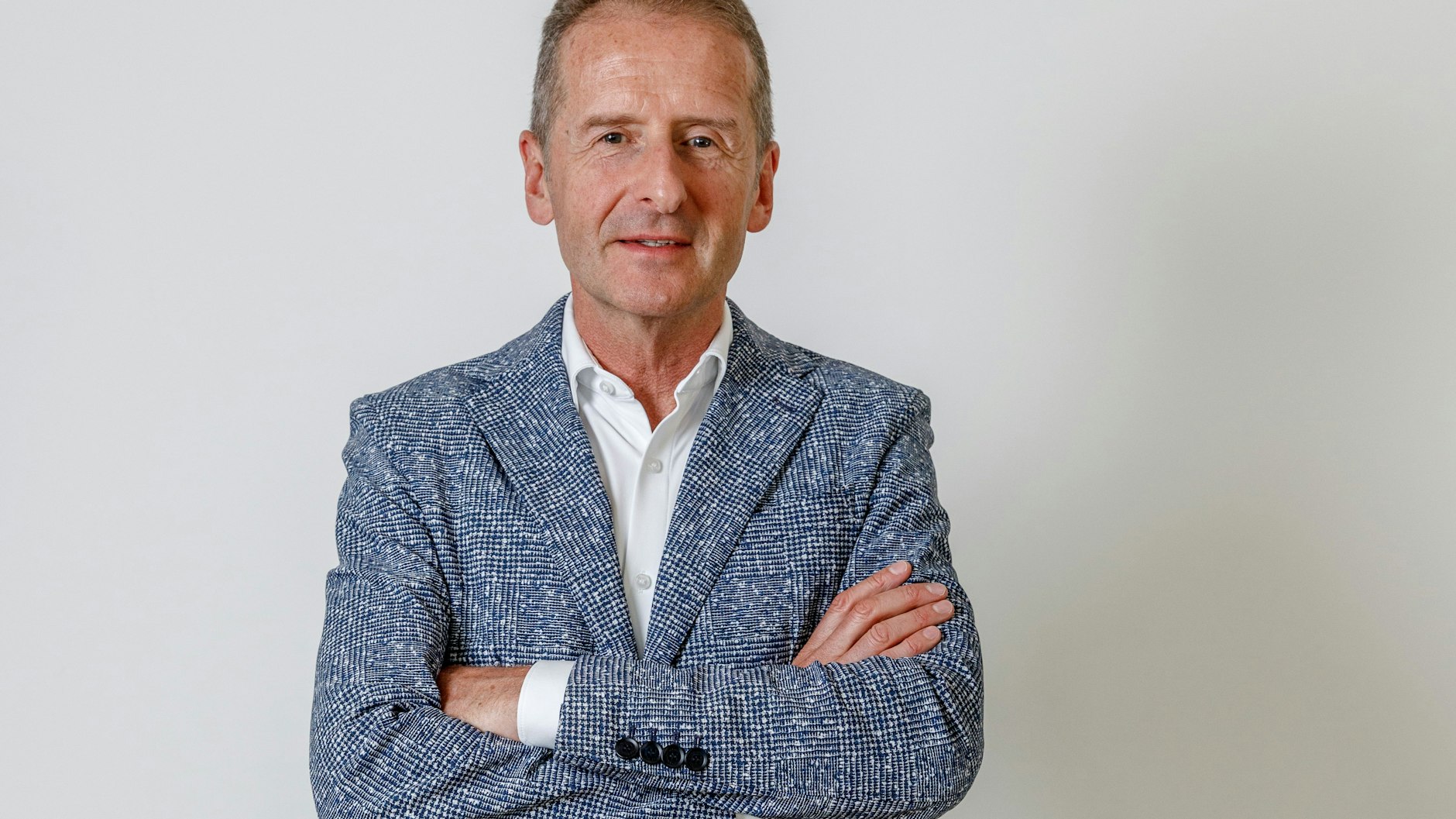 VW-Vorstandschef Herbert Diess könnte mit 7,7 Millionen Euro Jahreseinkommen auch ohne üppige Pension locker fürs Alter vorsorgen.&nbsp;