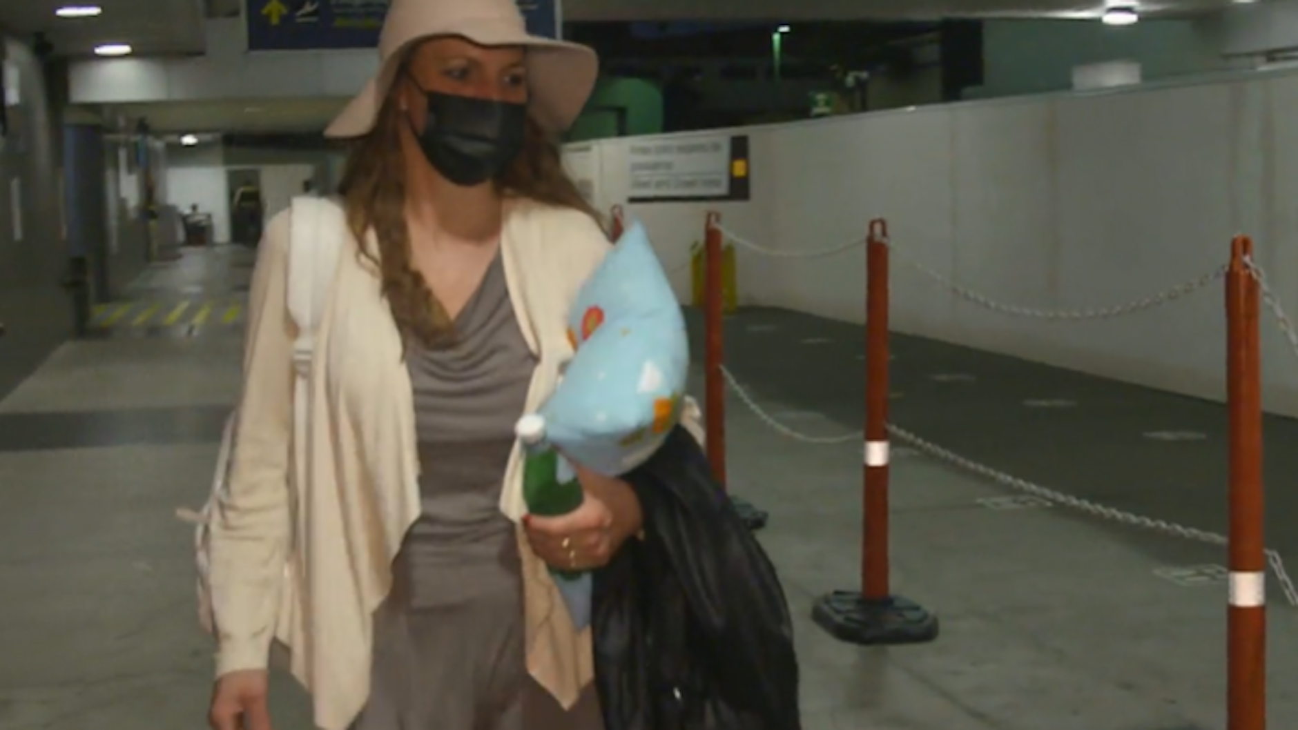 „Bauer sucht Frau International“- Kandidatin Tirza steht in Costa Rica bei Bauer Nicao ohne Koffer da.