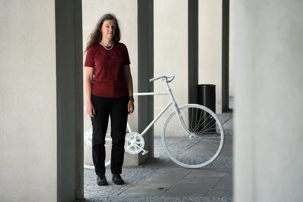 Mahnmale gegen Gewalt: Susanne Grittner ist Herrin der Berliner Geisterräder
