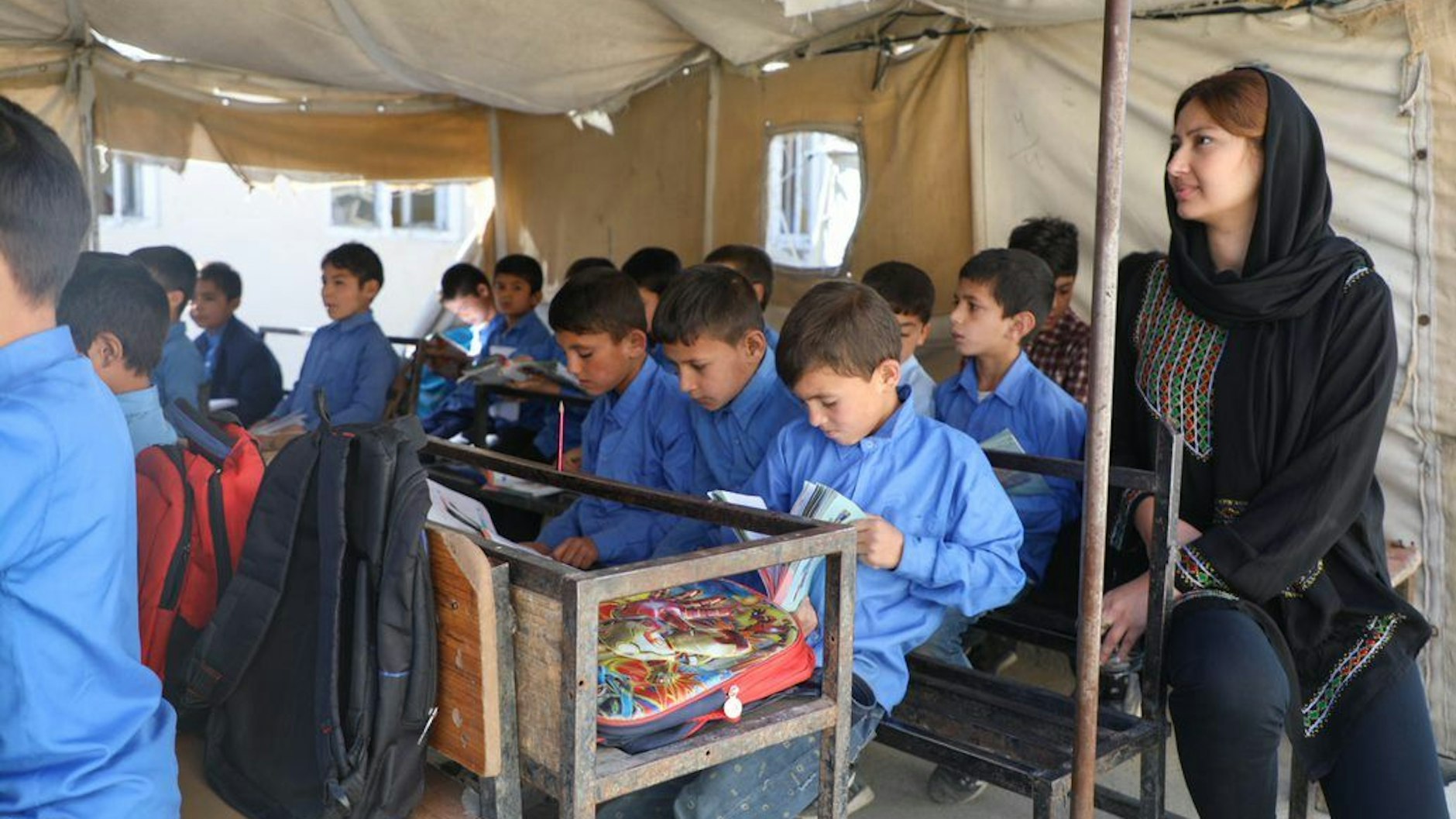 Als Nichtregierungsorganisation unterstützt Visions for Children seit vielen Jahren Schulen in Afghanistan wie die Khwaja Boghra primary and secondary school.
