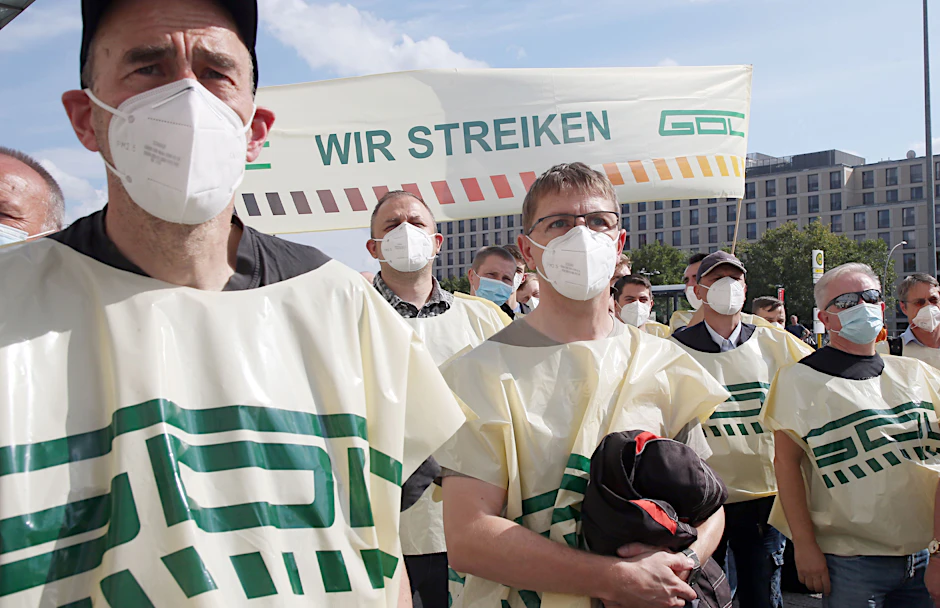 Streikende Eisenbahner am Berliner Hauptbahnhof. In der vergangenen Woche wurde der Personenverkehr 48 Stunden lahmgelegt. Der nächste Ausstand könnte länger dauern.