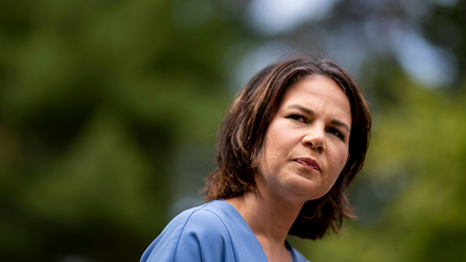 Die Grünen-Parteivorsitzende tritt im Wahlkreis 61 Potsdam - Potsdam-Mittelmark II - Teltow-Fläming II als Direktkandidatin unter anderem gegen den SPD-Kanzlerkandidaten Olaf Scholz an.&nbsp;