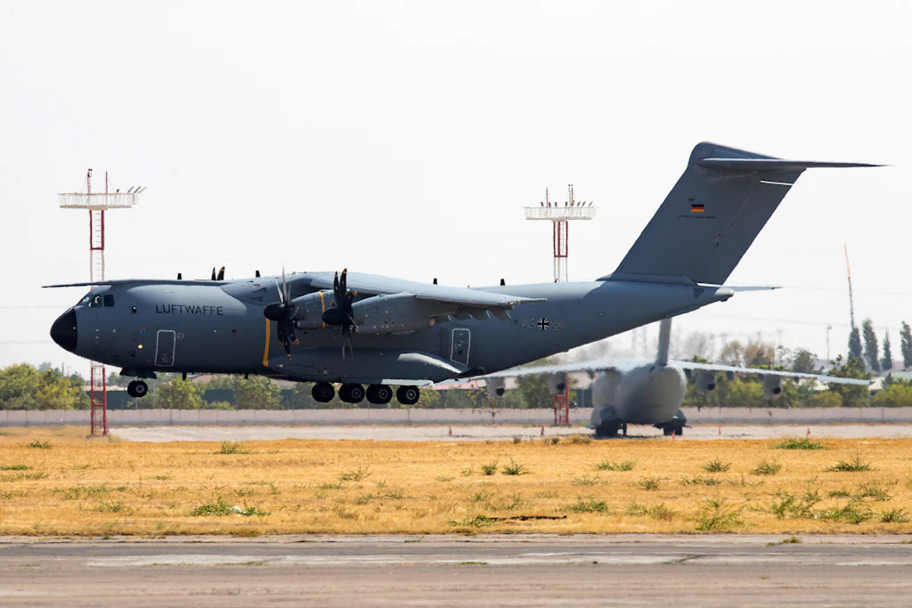 Pendelverkehr in Kabul: Die deutsche Luftwaffe richtet eine Luftbrücke ein
