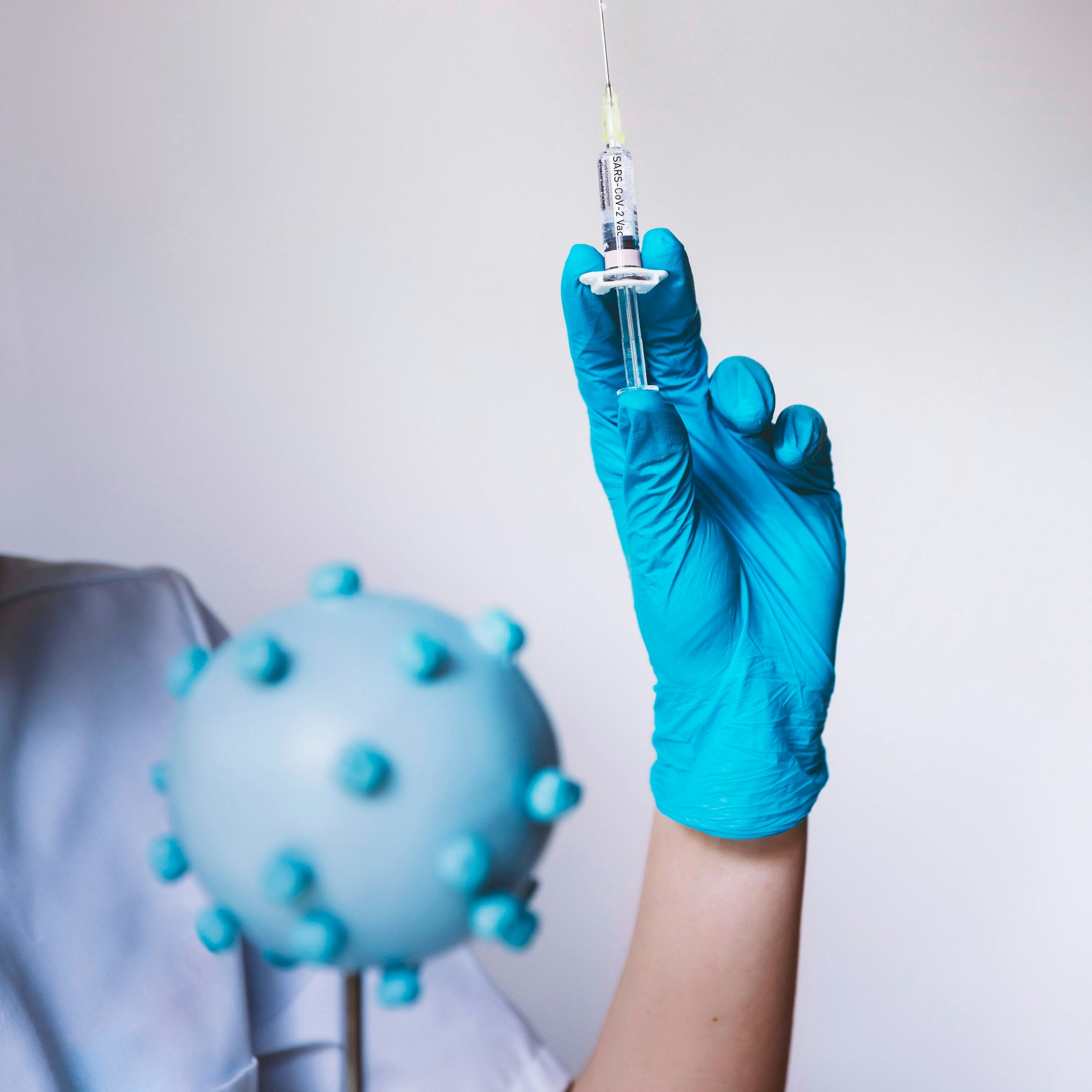 Die Impfung gegen Corona ist sicherer als alle Behandlungsmethoden.