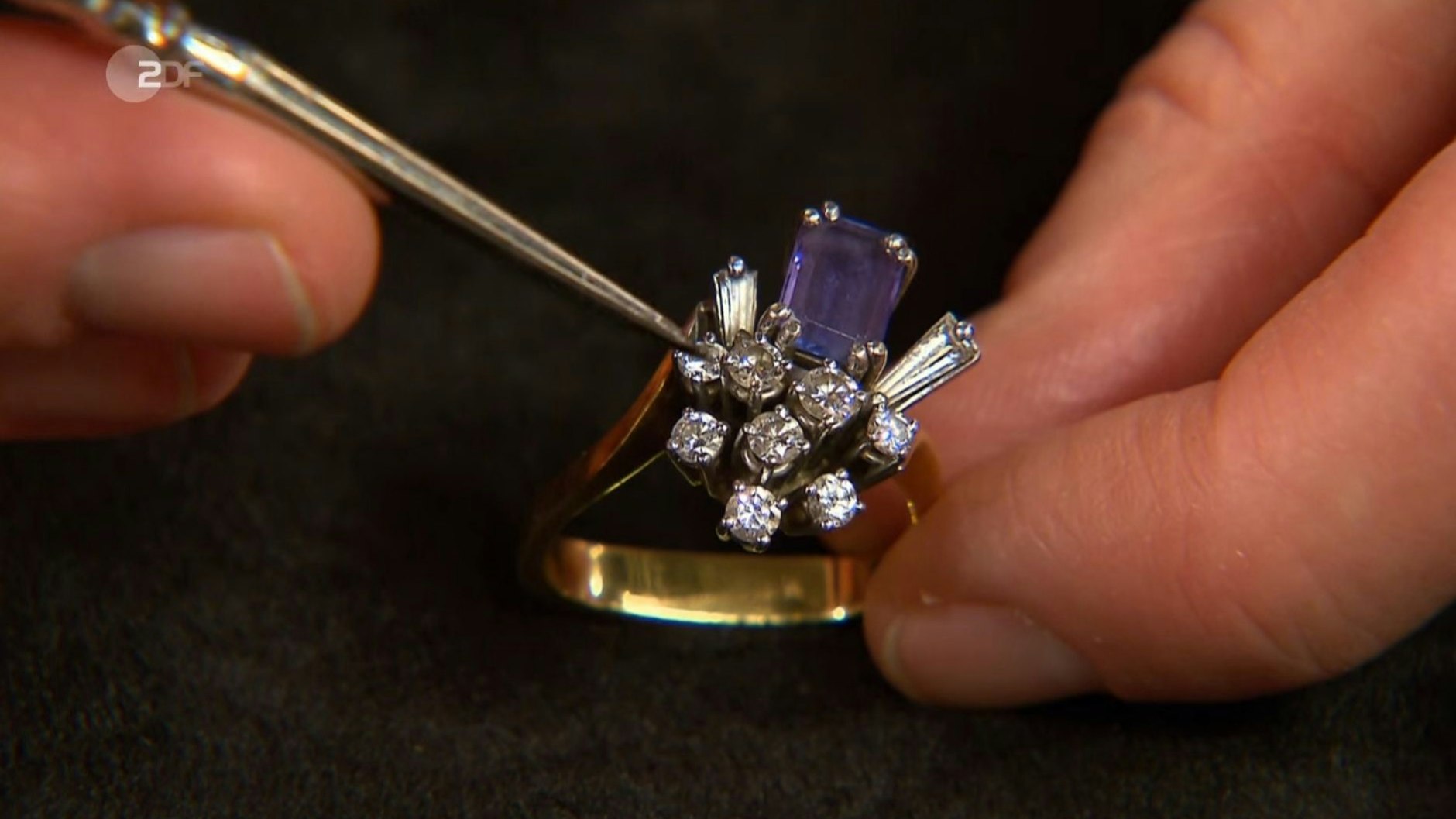 Bei der&nbsp;„Bares für Rares“-Expertise kommt der wahre Wert des Rings ans Licht.