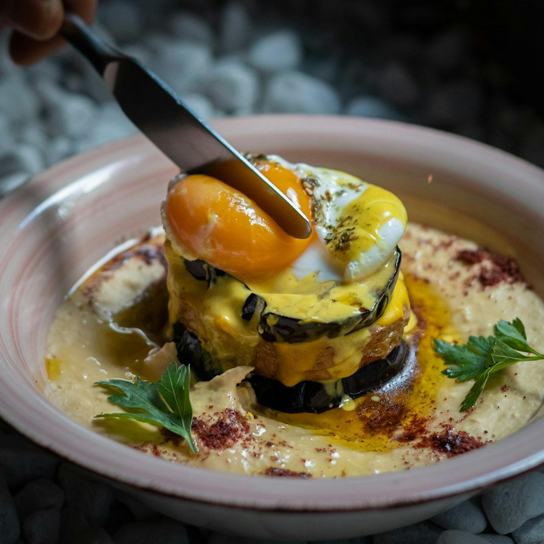 Mit genialen Tricks wird Hummus ein Muss! DIESE Zutaten machen aus dem Basis-Rezept eine Delikatesse