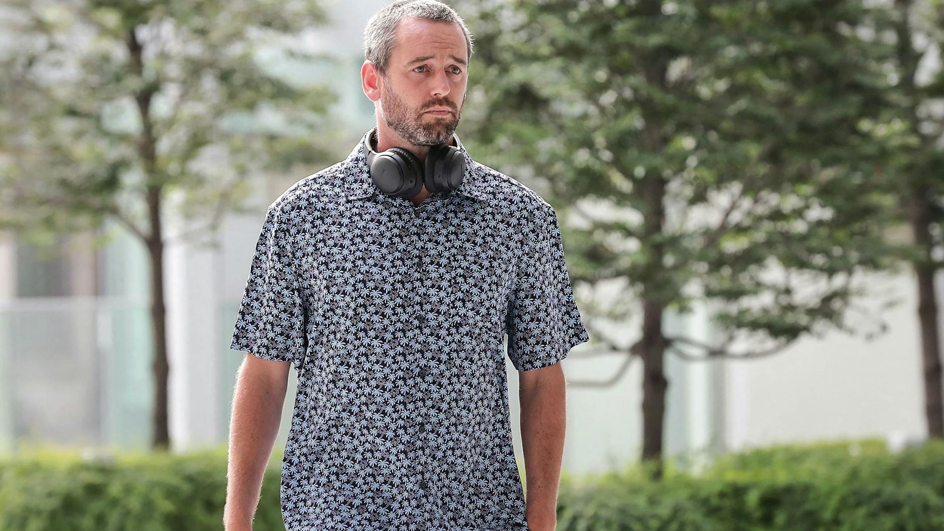 So erschien Benjamin Glynn vor Gericht: Masken lehnt er ab.