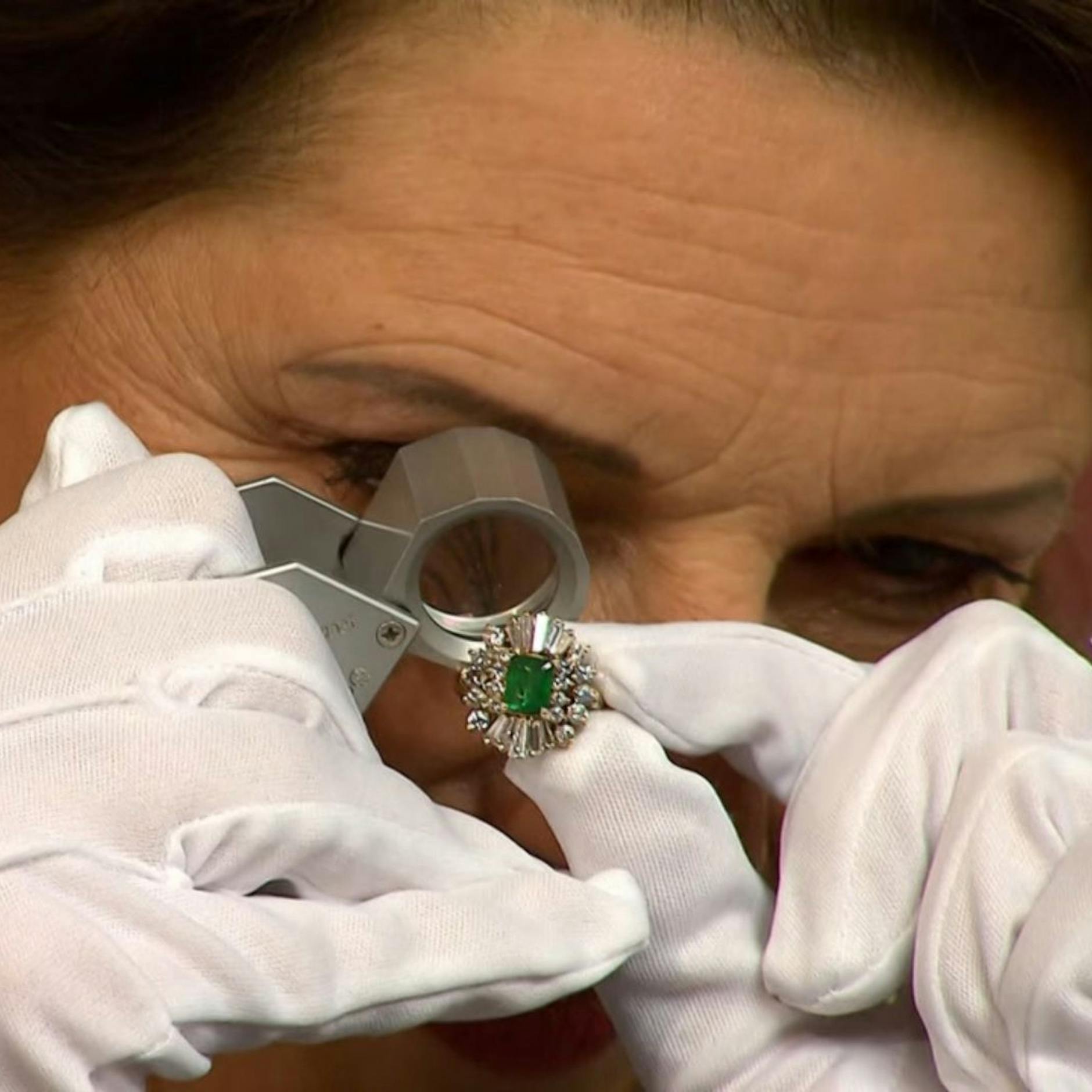 Wahnsinn! Dieser Klunker lässt bei „Bares für Rares“ alle staunen – SO viel Geld bringt der Super-Ring!