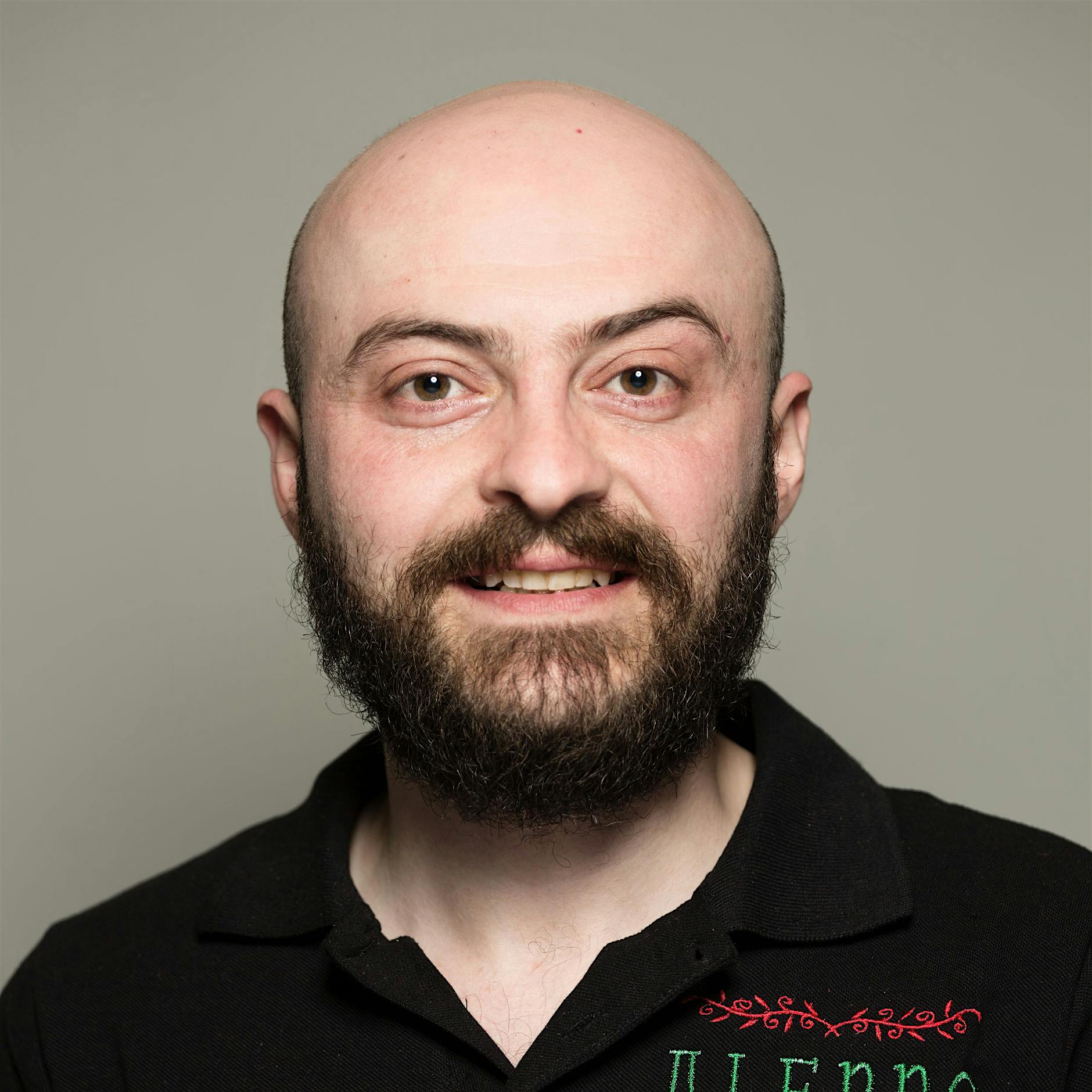 The Syrian restaurant building bridges in Friedrichshain