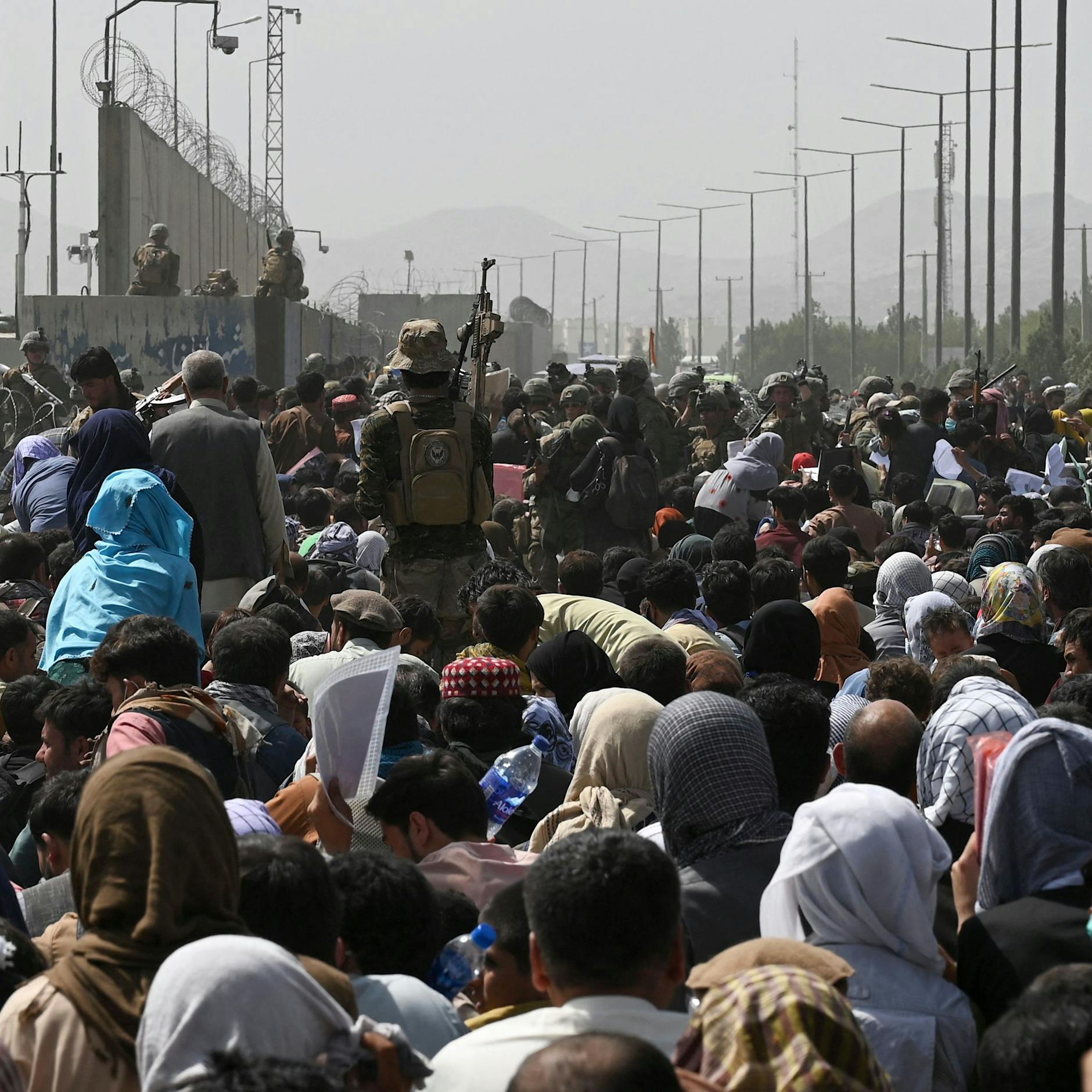 Massenpanik: Sieben Tote im Gedränge am Flughafen Kabul!