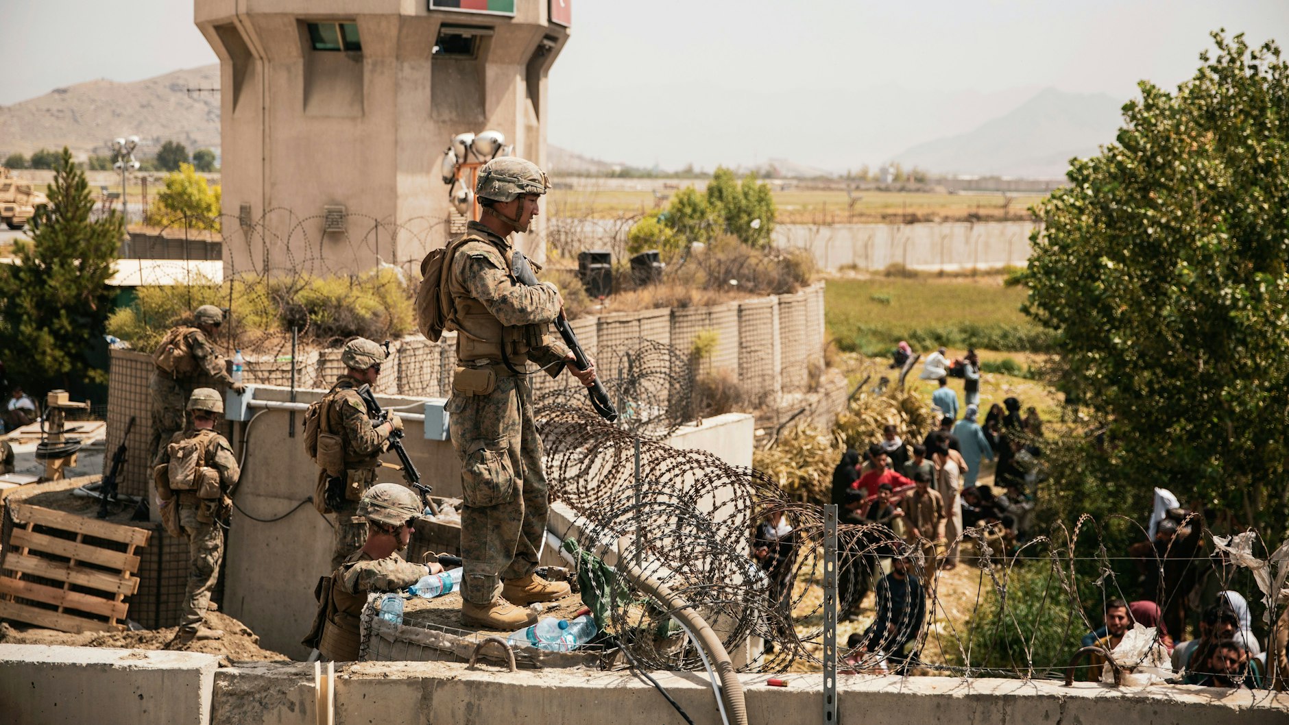 US-Soldaten sichern den Flughafen in Kabul.