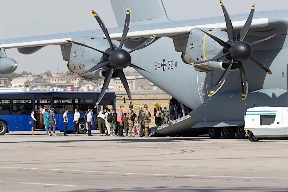 Ankunft eines Airbus A400M der Bundeswehr mit Schutzbedürftigen aus Kabul.