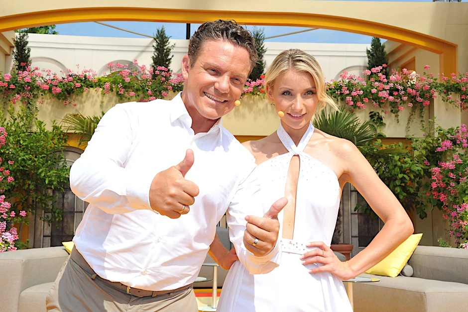 Stefan Mross und seine Frau Anna-Carina Woitschack sind Luxus-Camper.