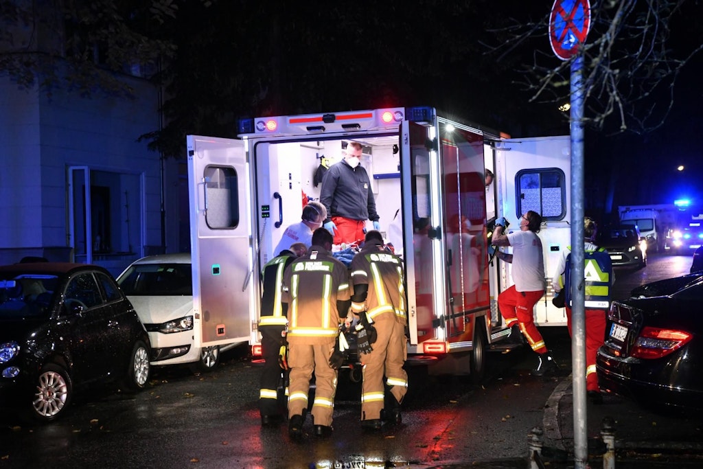Berlin Mordkommission Ermittelt Nach Autoexplosion 22 Jähriger Verletzt - 9r1m8lh