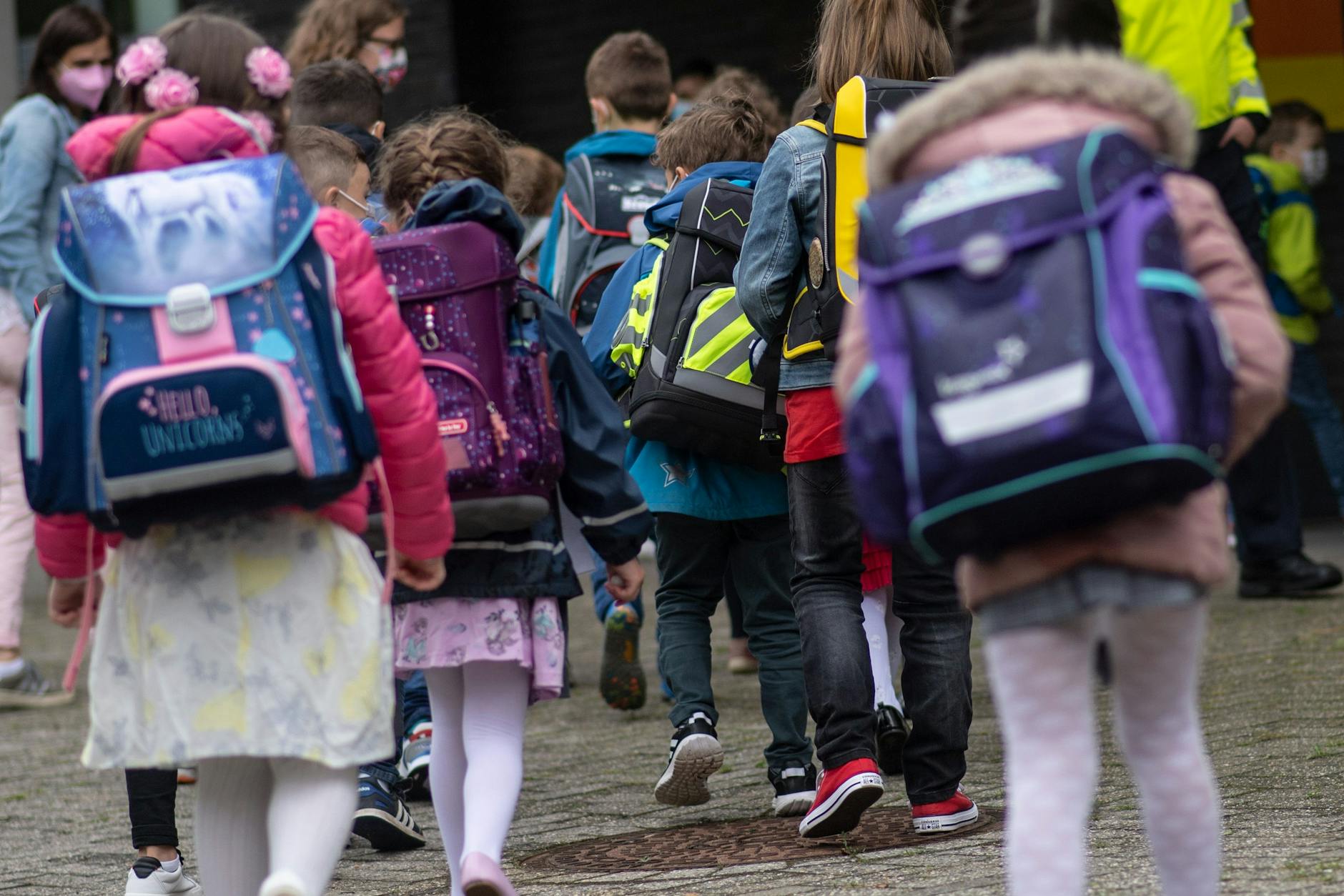 Schon nach den ersten Corona-Maßnahmen im Jahr 2020 ist der Anteil der dicken Grundschulkinder einer aktuellen Studie zufolge um rund 20 Prozent gestiegen.