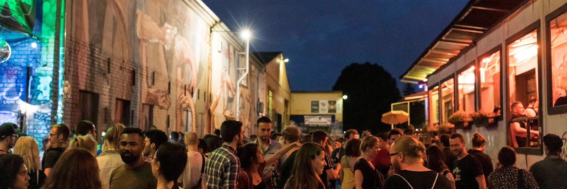 Eine Feier-Szene auf dem RAW-Gelände aus dem Jahr 2019. (Archiv)