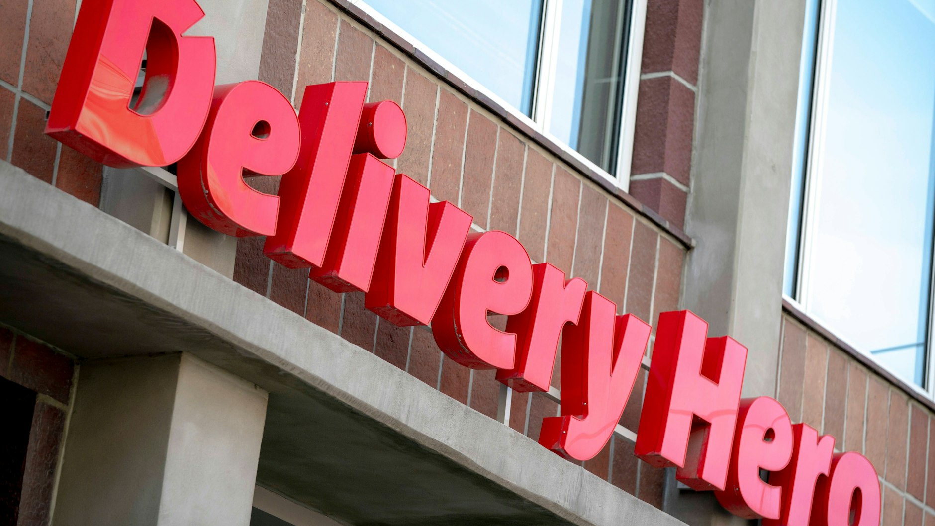 An der Delivery-Hero-Zentrale in der Oranienburger Straße in Berlin-Mitte.