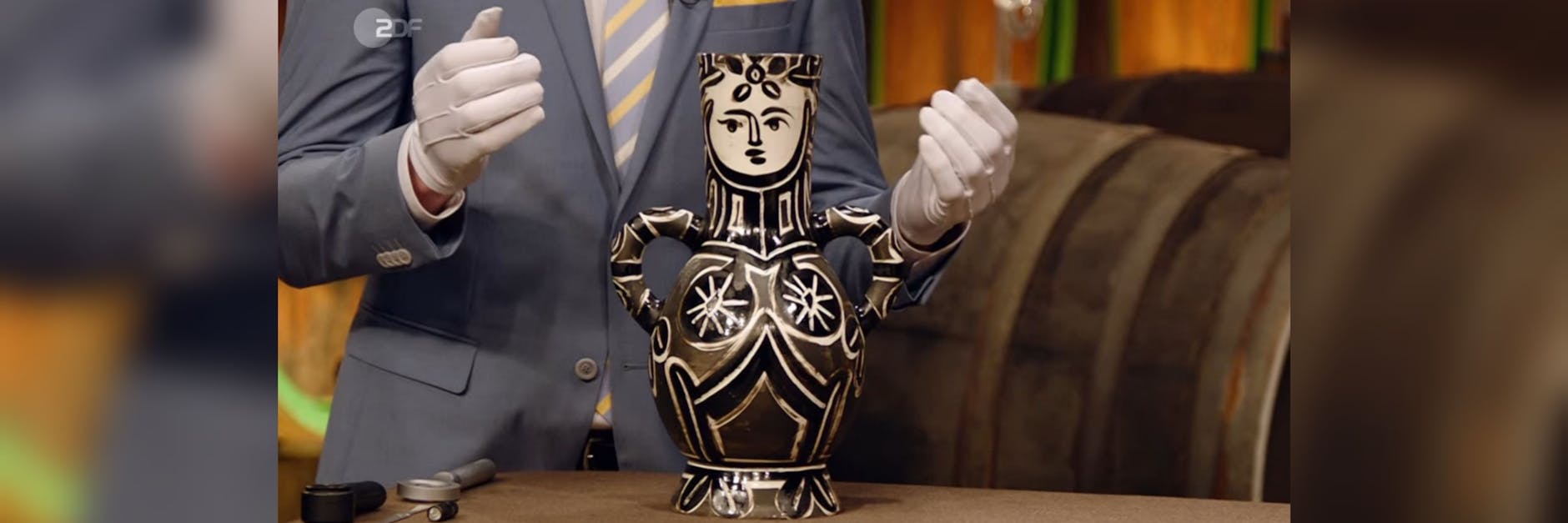 Bei „Bares für Rares“ steht in der XXL-Sondersendung diese wunderschöne Picasso-Vase zum Verkauf.