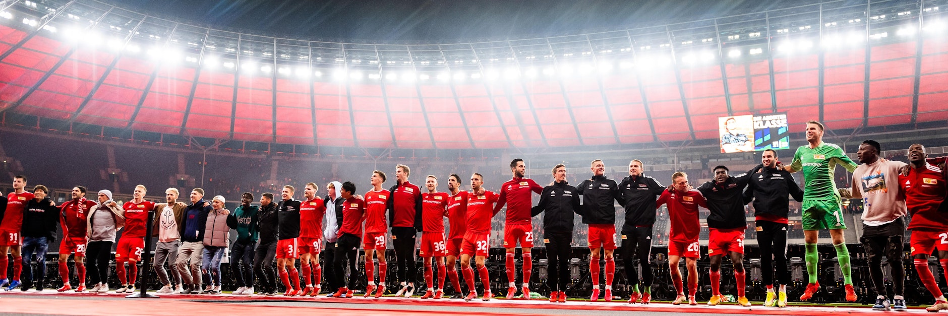 So feierten die Eisernen im Olympiastadion ihren Einzug in die Gruppenphase.