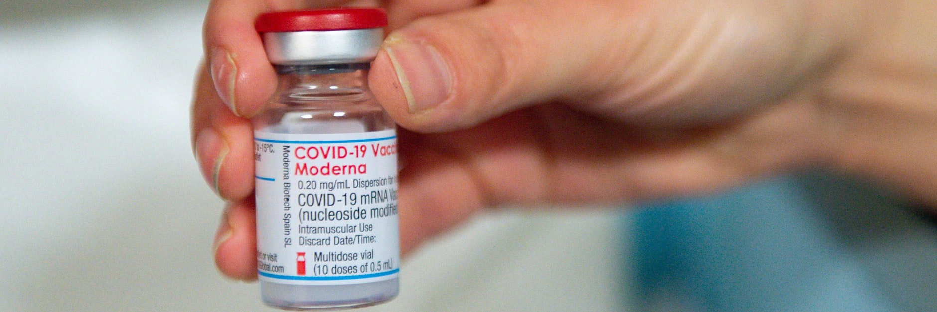 Verunreinigte Moderna-Ampullen sind womöglich der Auslöser von zwei Todesfällen in Japan.