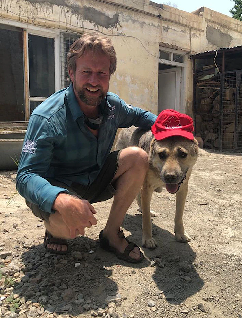 Der Brite Paul Farthing ist mit den Tieren aus Kabul in London gelandet.