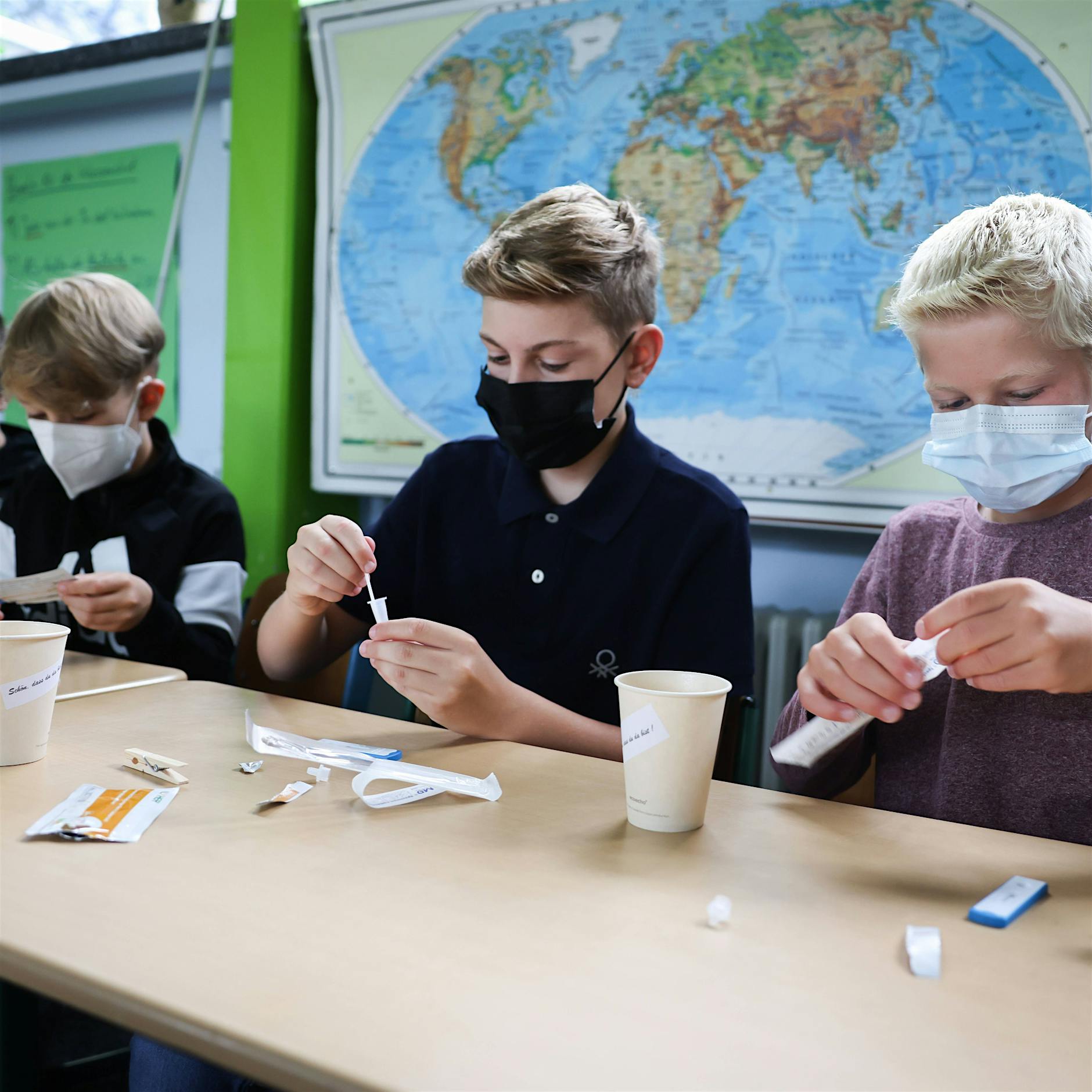 Corona in Schulen und Kitas: Gesundheitssenatorin und Amtsärzte streiten