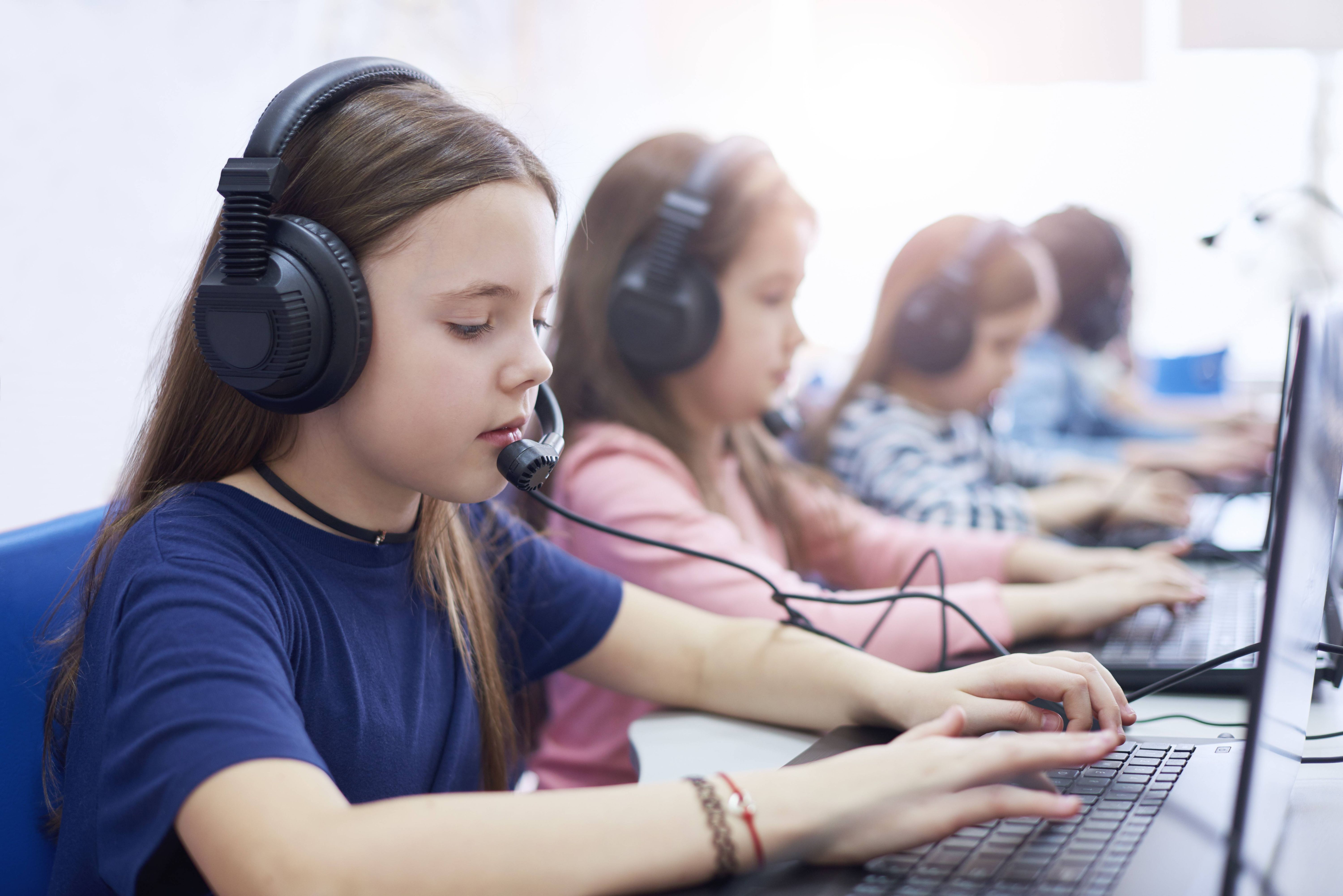 Image - Verpflichtend: 71 Prozent fordern Schulfach Informatik ab der 5. Klasse