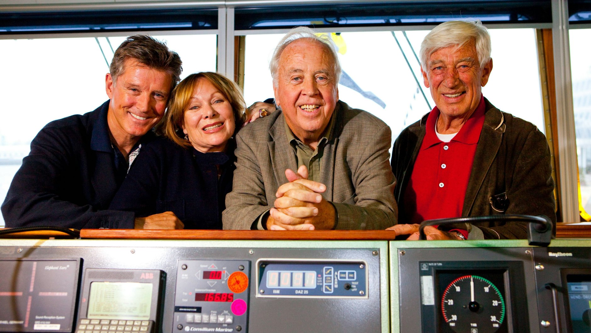 Traumschiff- Erfinder und -Produzent Wolfgang Rademann mit den Serien-Darstellern Nick Wilder, Heide Keller und Siegfried Rauch (2010).