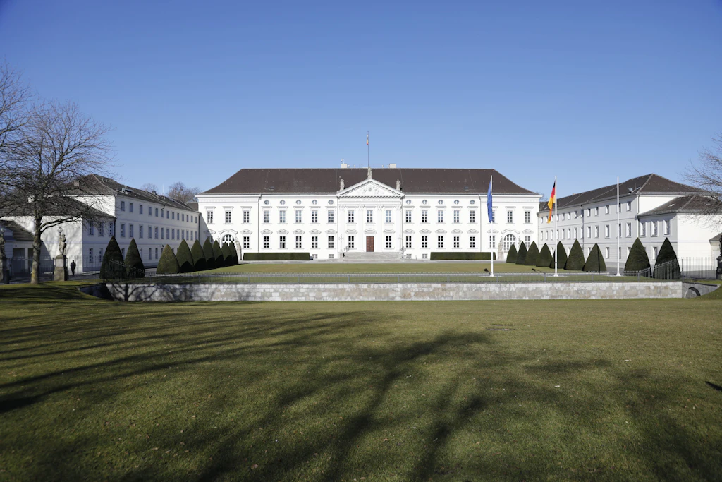 Schloss-Sanierung: Bundespräsident zieht für 65 Millionen Euro in einen Neubau