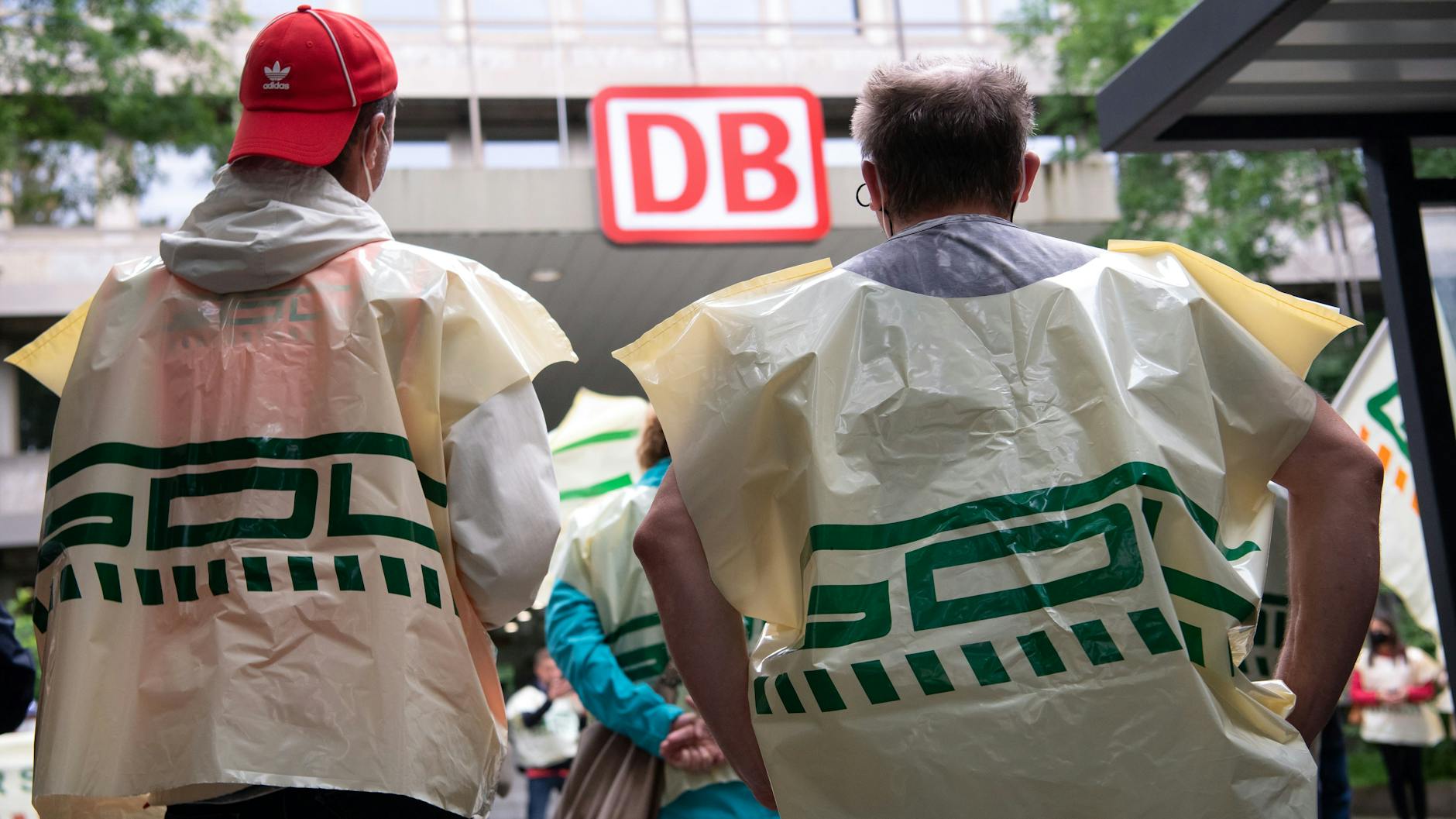 Mitglieder der GDL demonstrieren. Nun folgt der nächste Arbeitskampf.