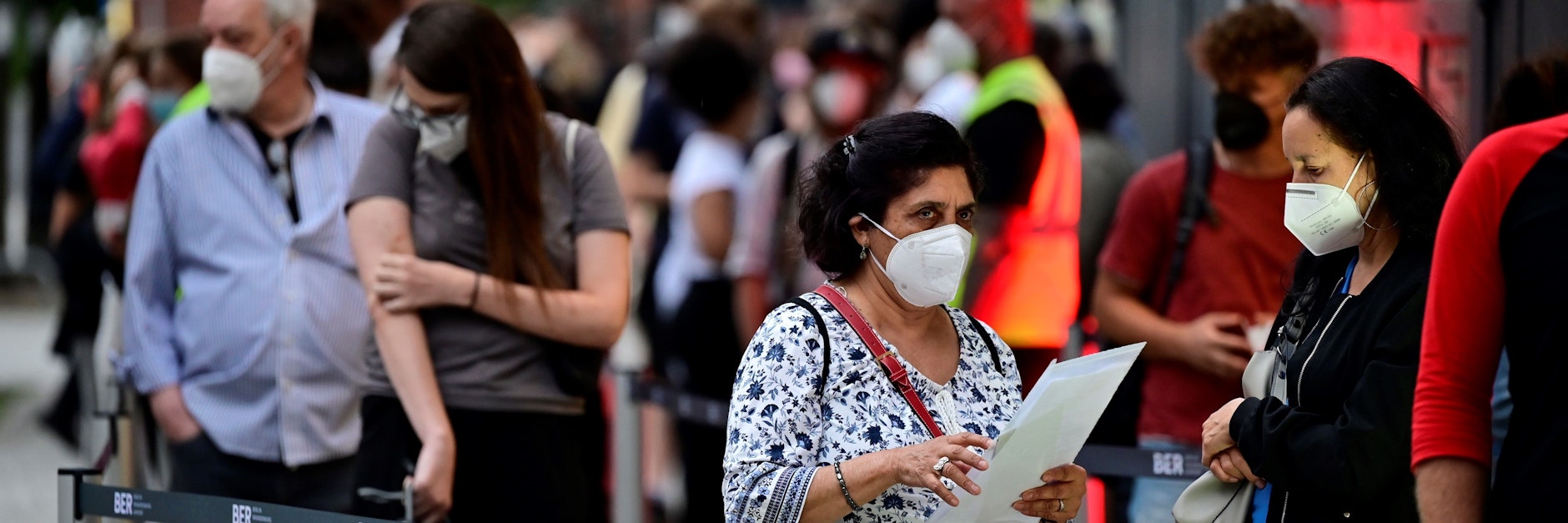 Am 9. August lockte die 1. Lange Nacht des Impfens viele Berliner zum Impfzentrum Arena in Treptow. Nun gehen dort die Lichter aus.