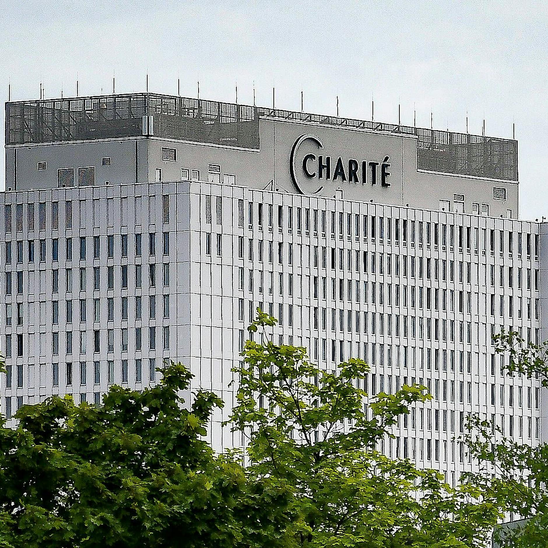 Charité muss wieder in den Notbetrieb: Alle geplanten Eingriffe verschoben