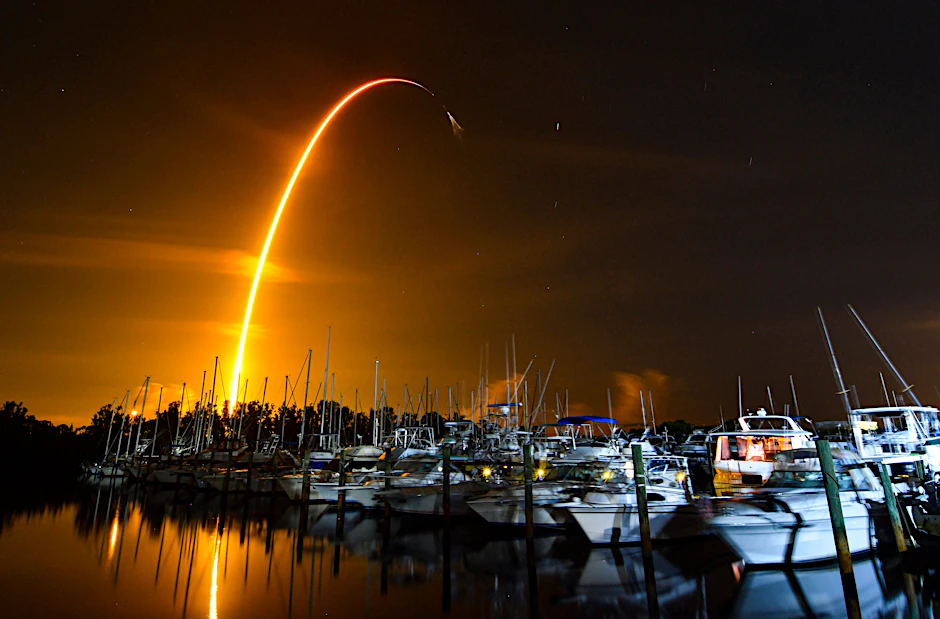 Eine Falcon-9-Rakete der Firma SpaceX ist zur internationalen Raumstation ISS gestartet.