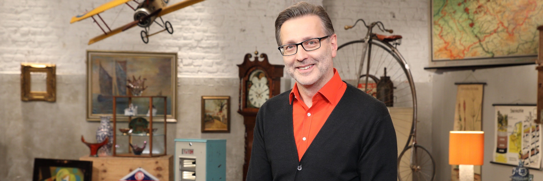 „Bares für Rares“-Experte Detlev Kümmel ist Fachmann für Kunst und Antiquitäten.