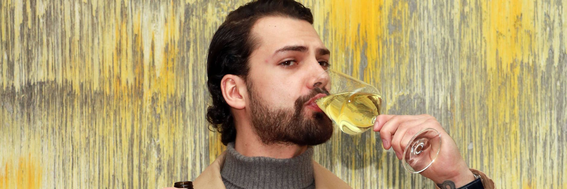 Jimi Blue Ochsenknecht bei der Präsentation einer seiner Weine.